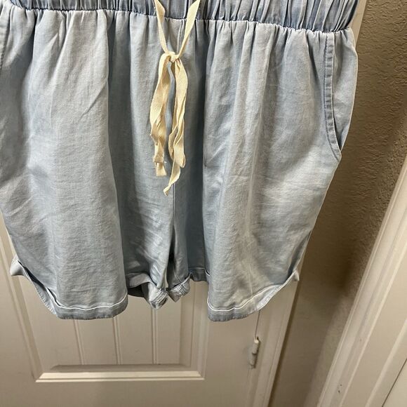 Aaron & Amber Chambray Light Blue Romper Shorts Womens Size M Tencel - Picture 3 of 9